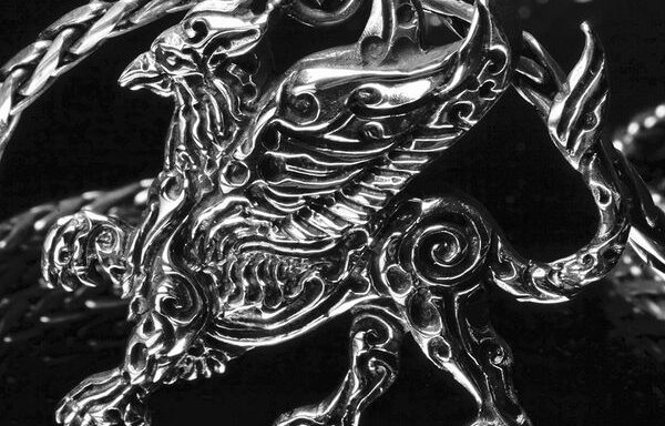 Griffin – Sterling Silver Pendant