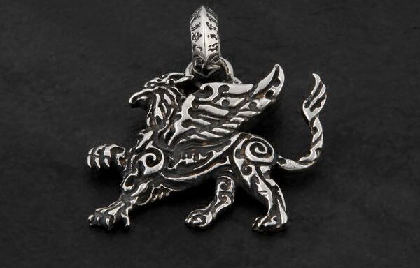 Griffin – Sterling Silver Pendant