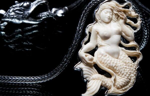 Mermaid – Sterling Silver Bone Necklace