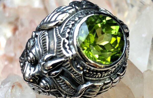 Garuda – Peridot Sterling Silver Ring